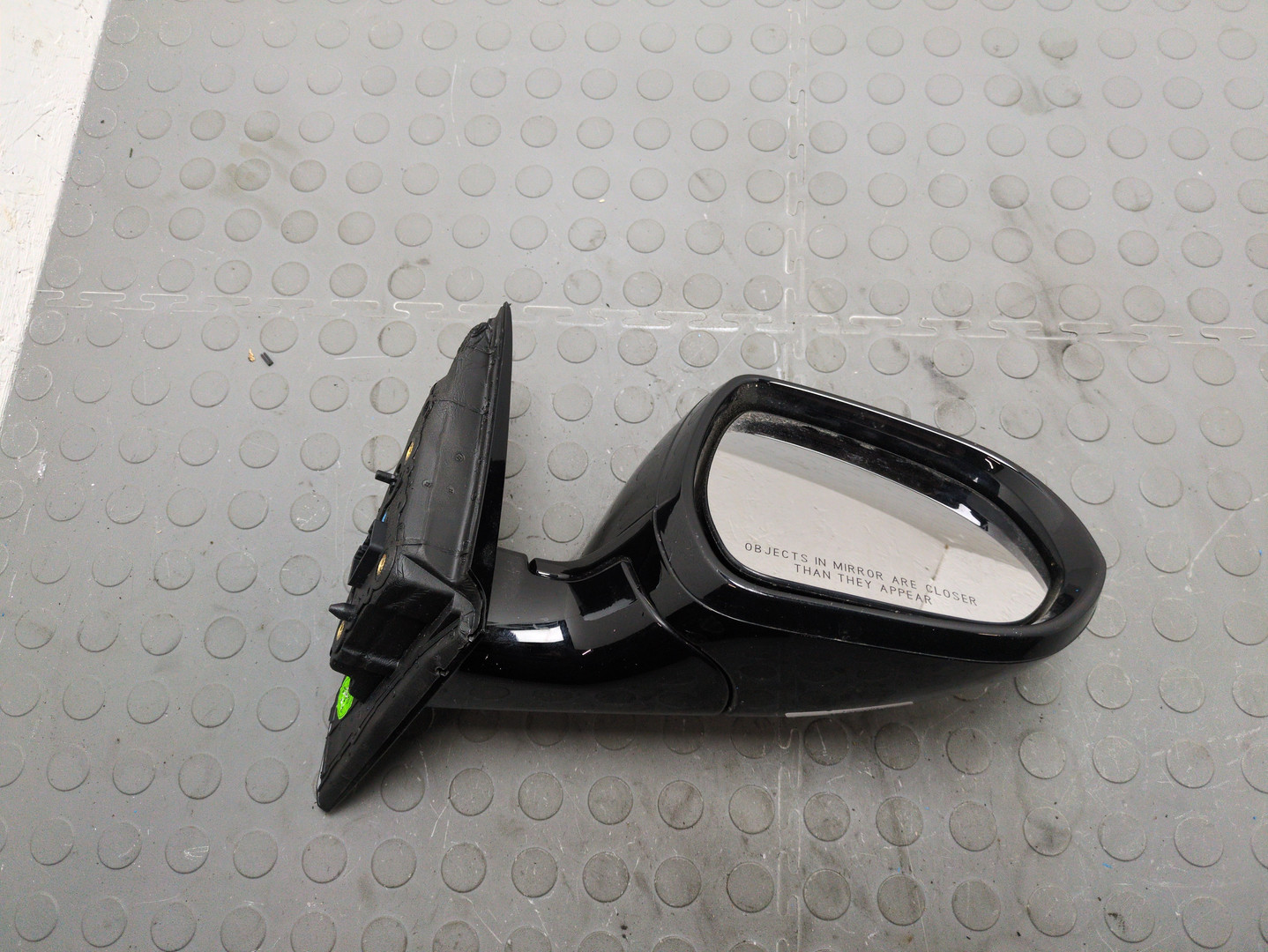 Зеркало правое электрическое