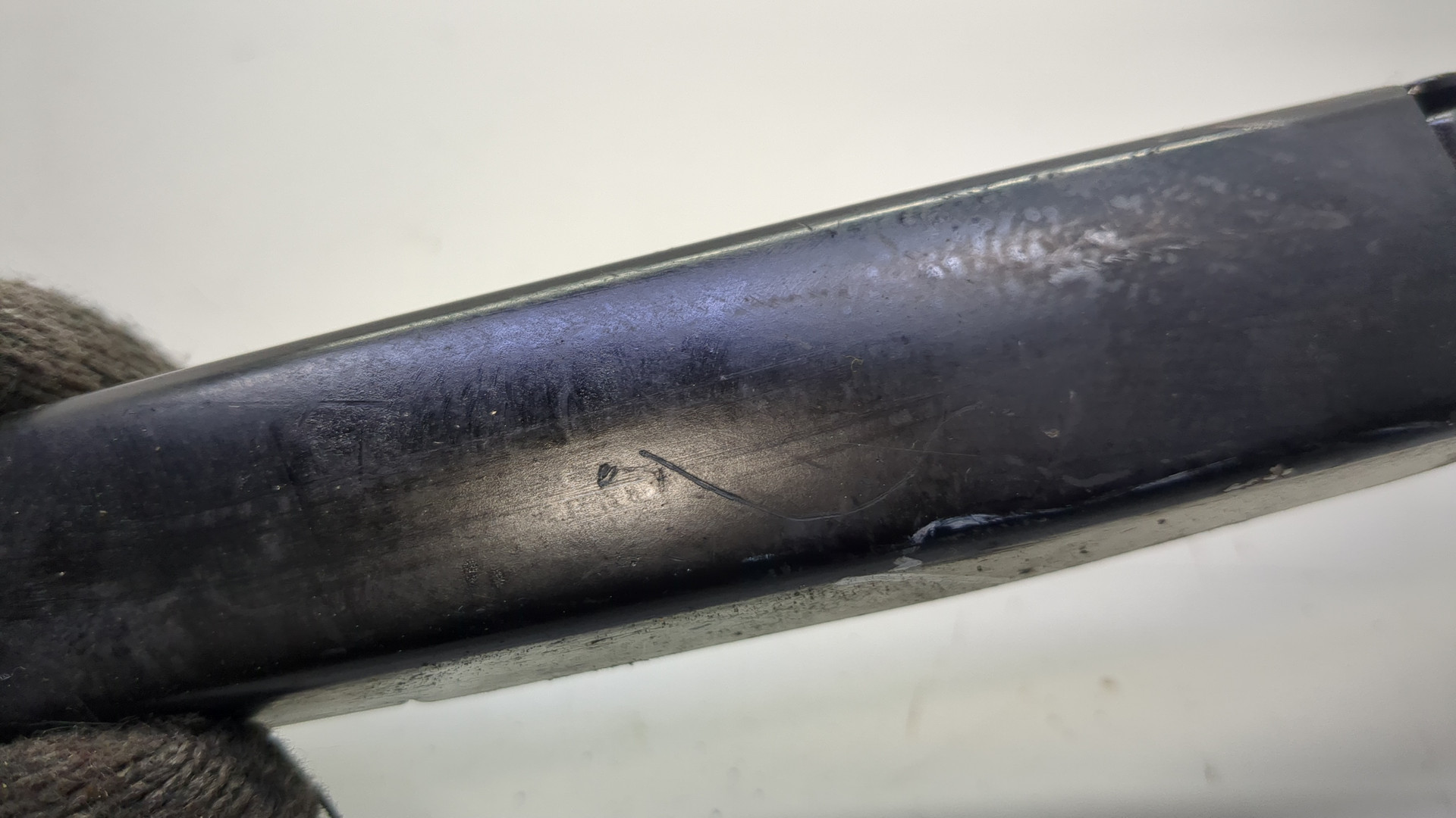 Поводок стеклоочистителя передний правый