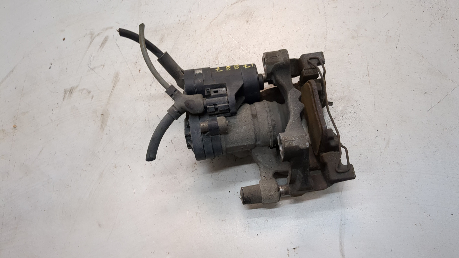 Суппорт задний правый