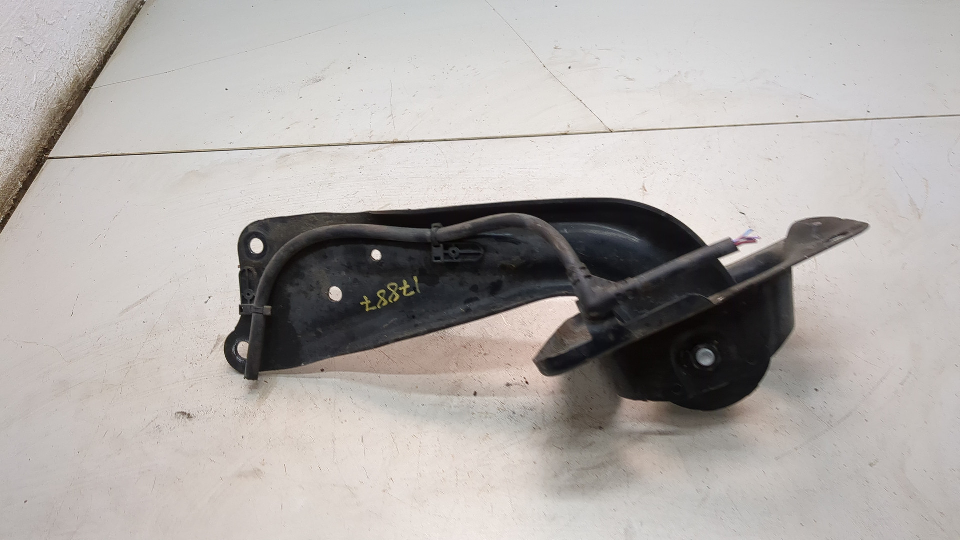 Рычаг задний правый