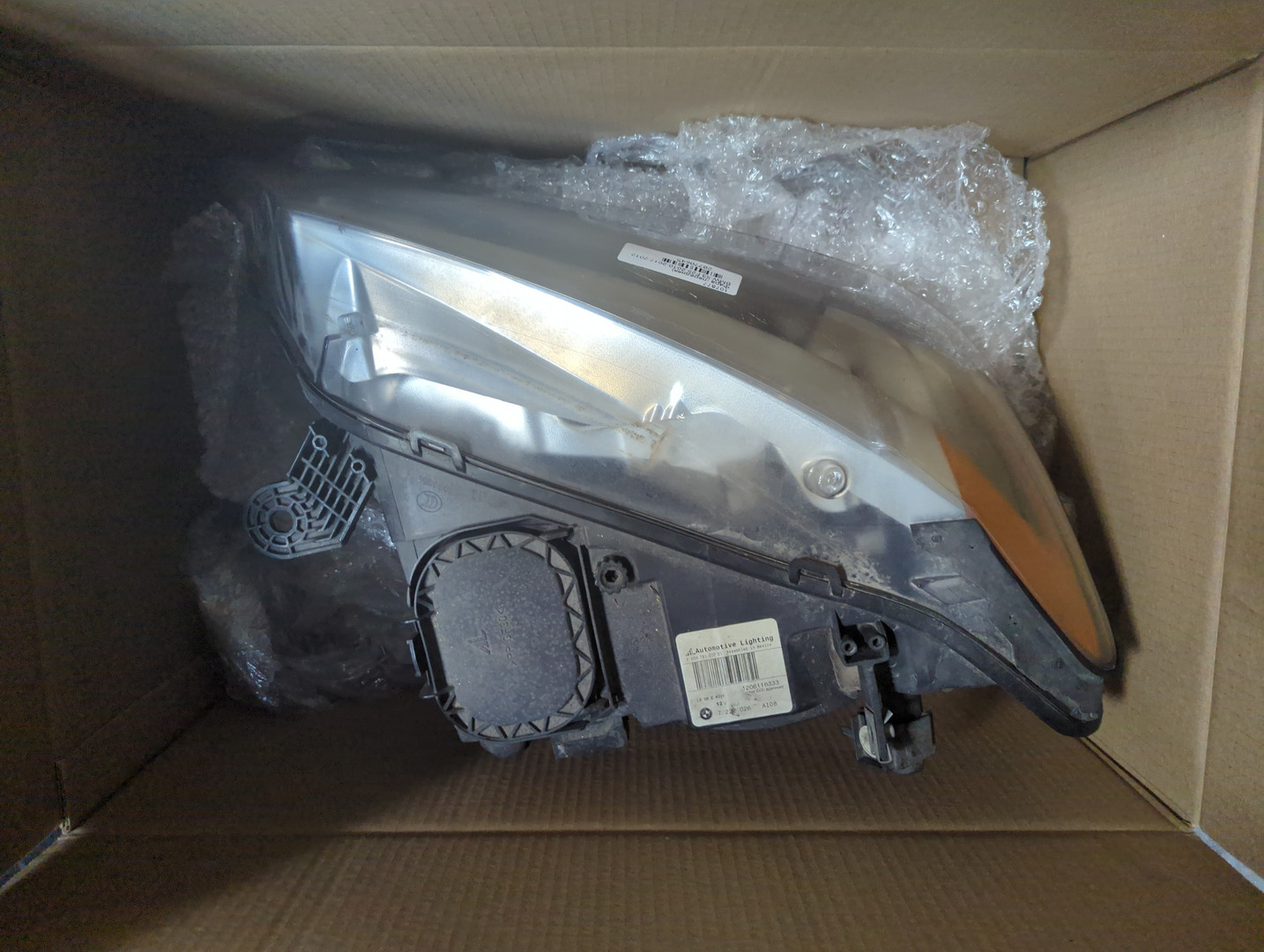 Фара правая