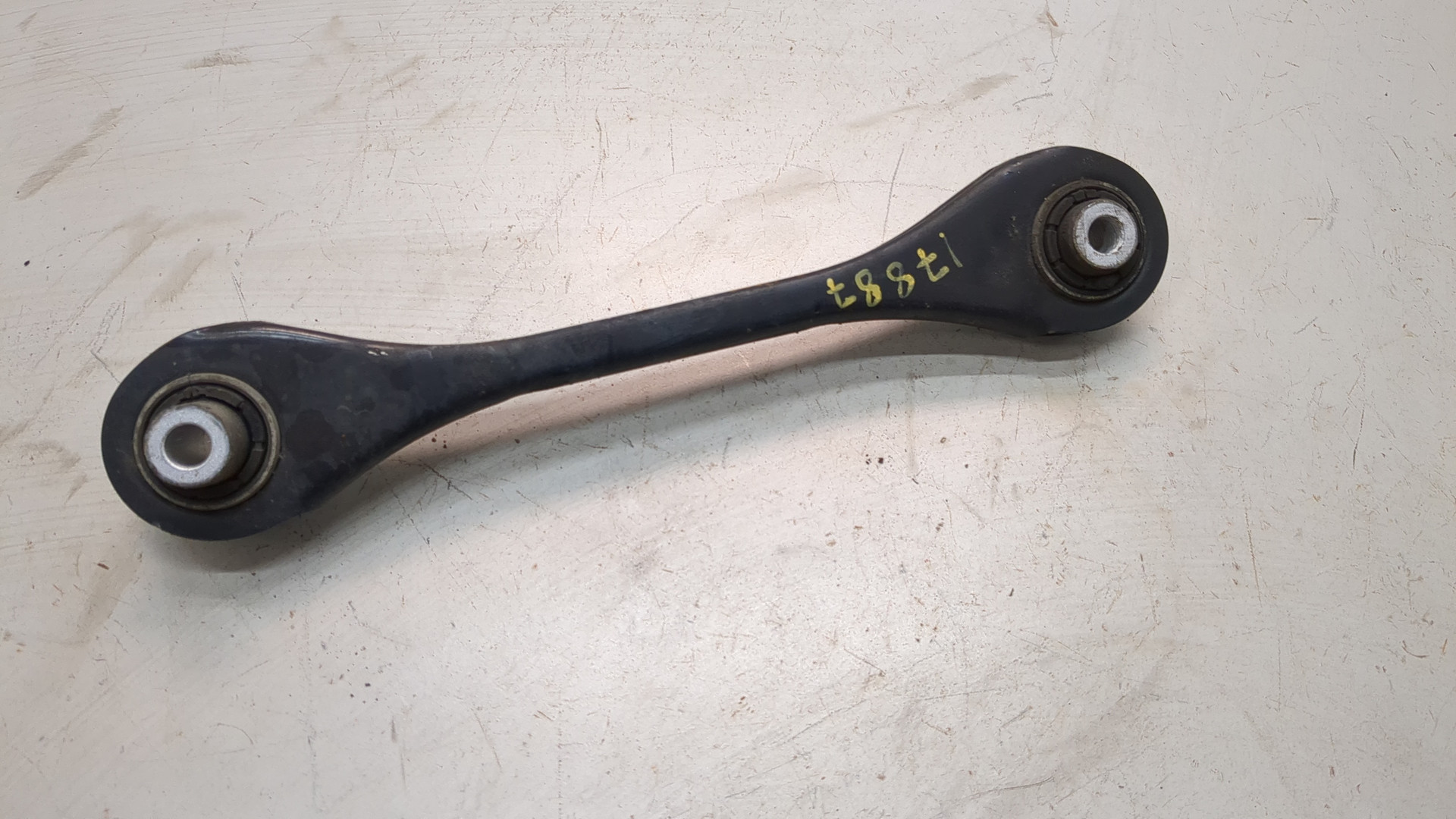 Рычаг задний