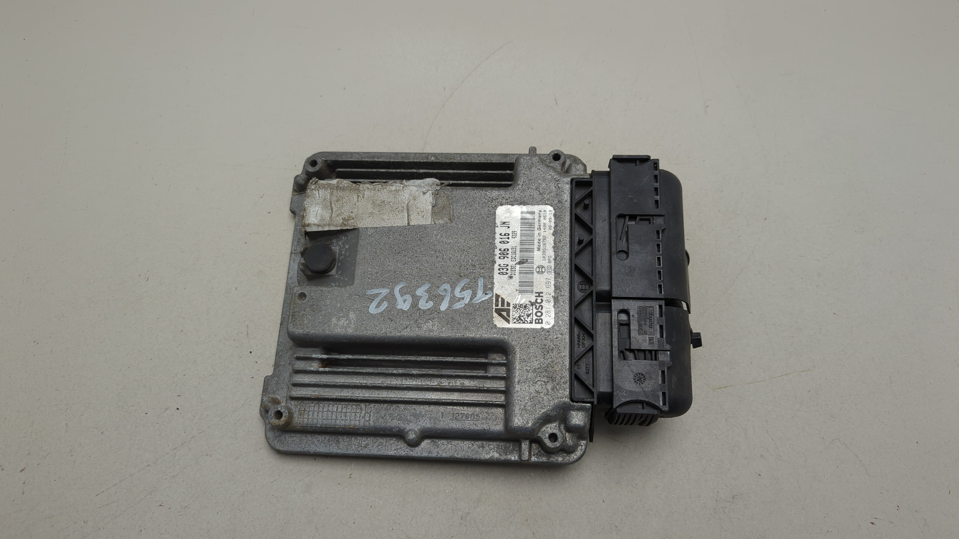 Блок управления двигателем