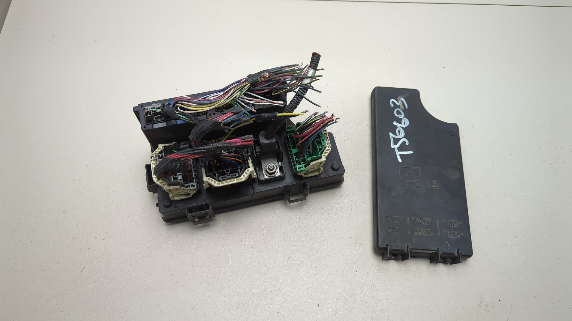 Блок предохранителей