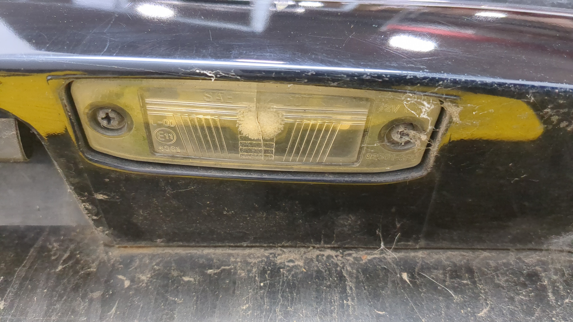 Дверь багажника