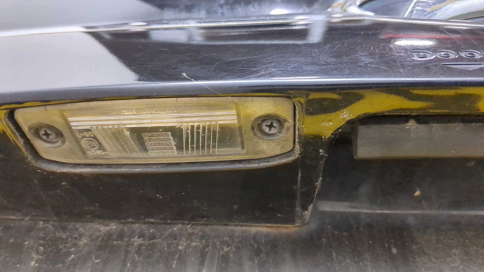 Дверь багажника