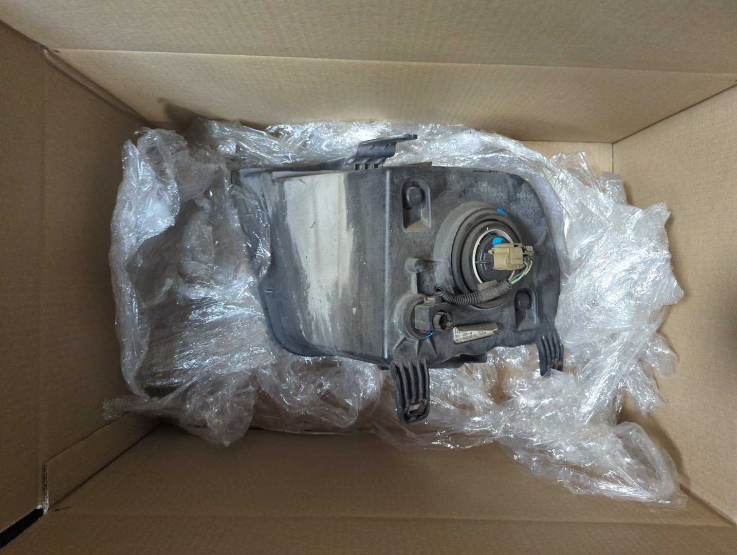 Фара правая