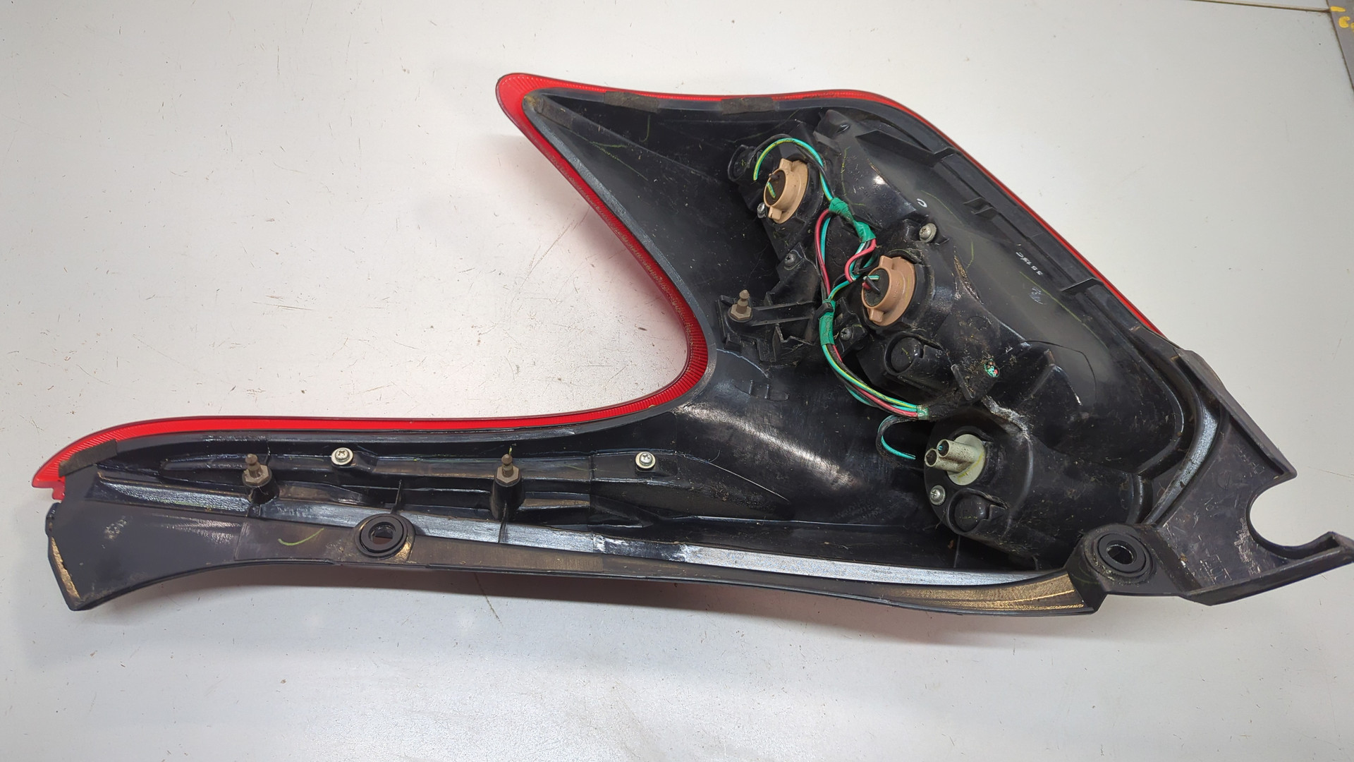 Фонарь задний левый