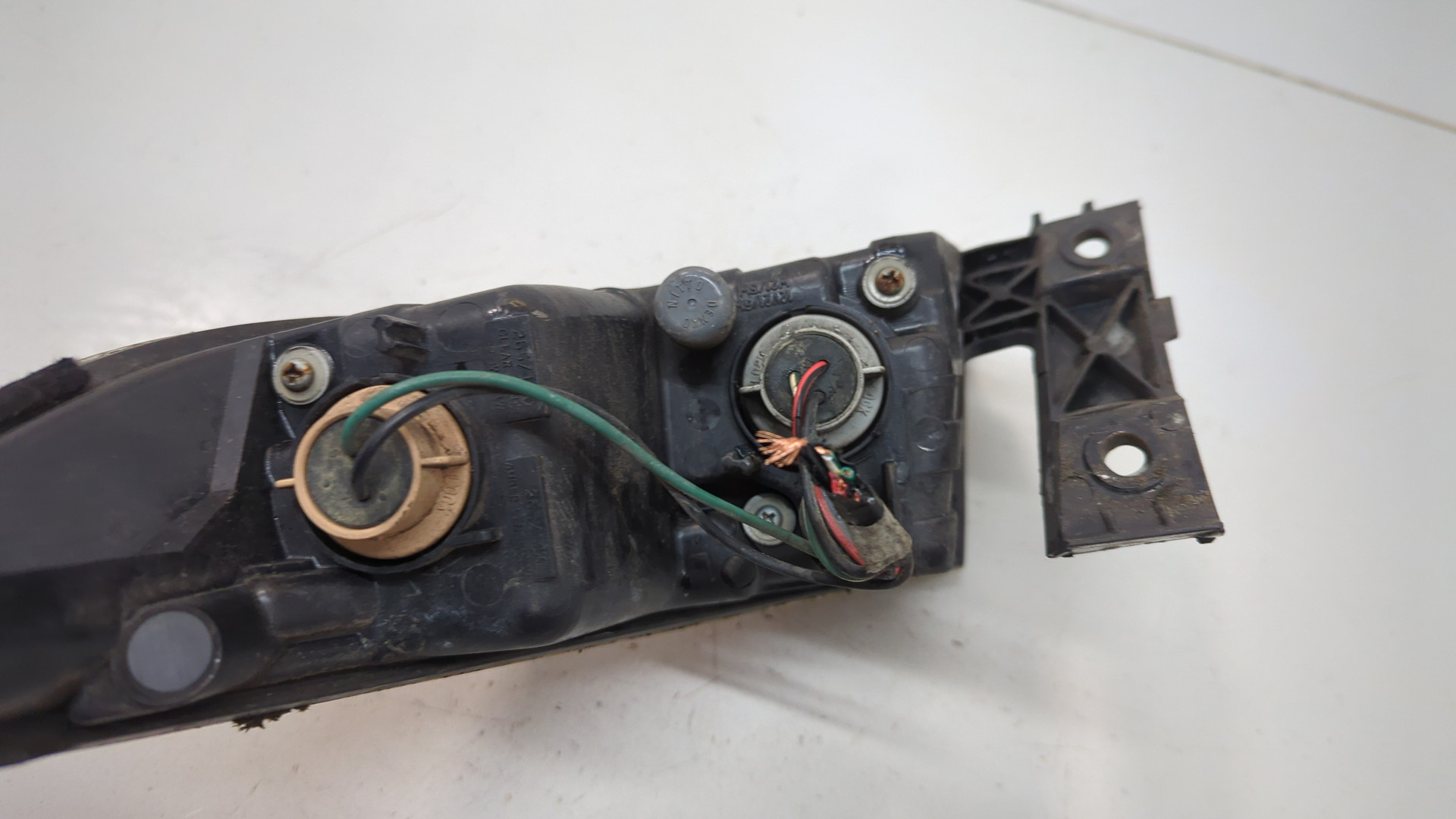 Фонарь задний левый