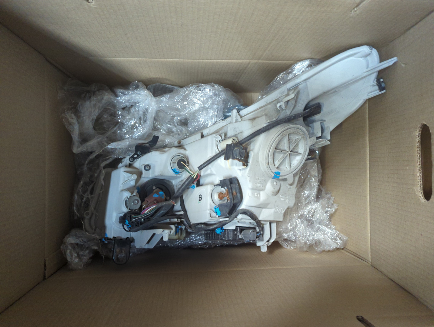 Фара правая