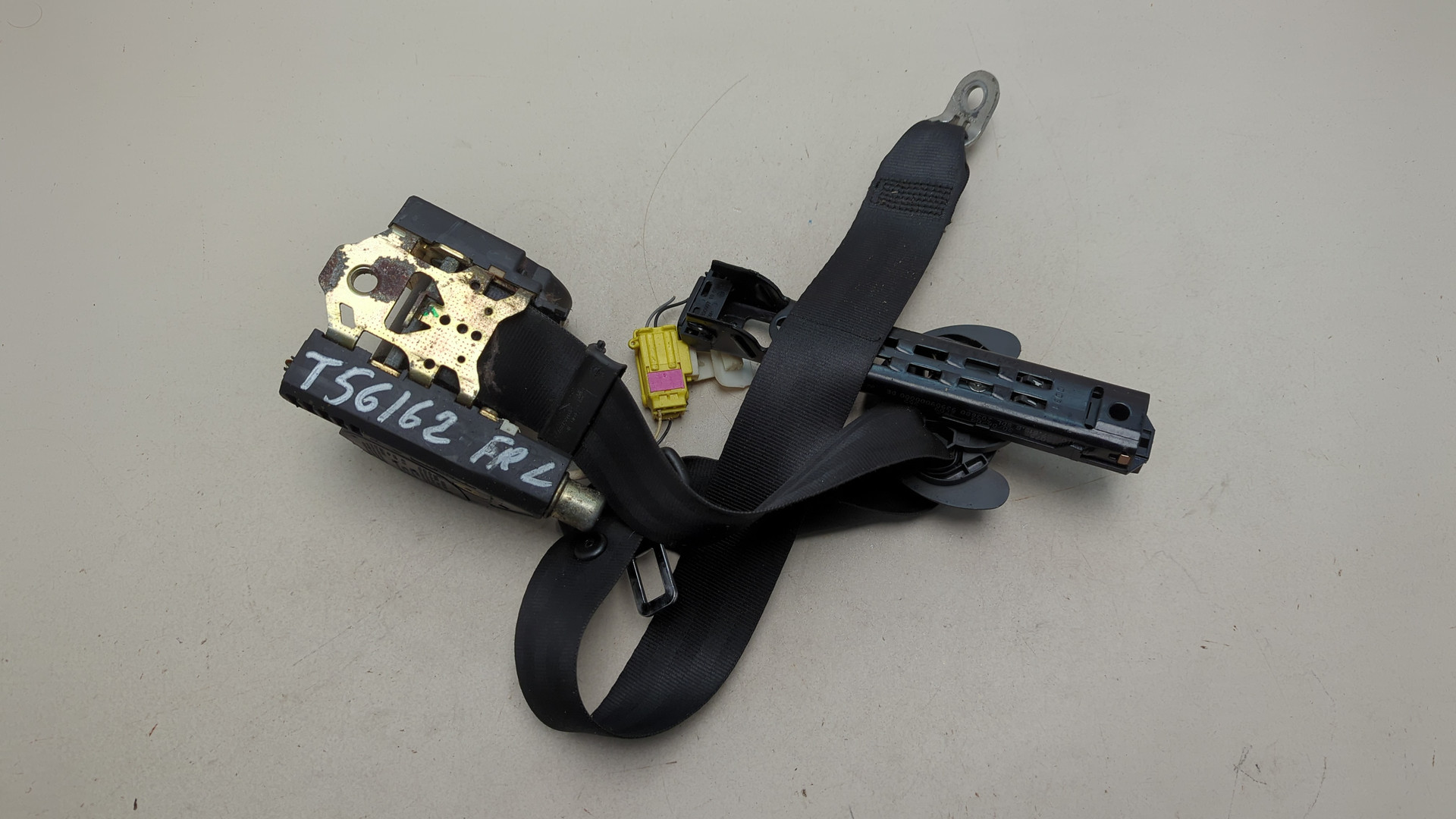 Ремень безопасности