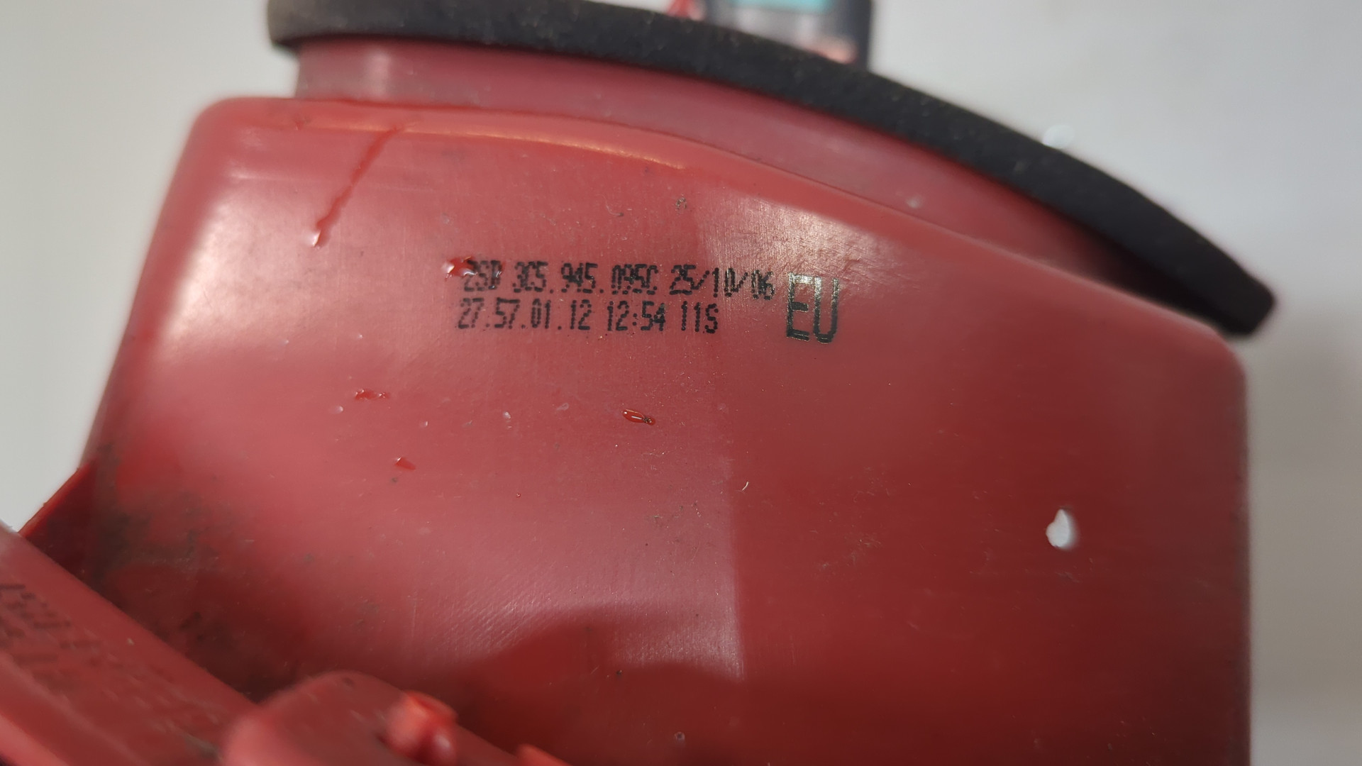 Фонарь задний левый