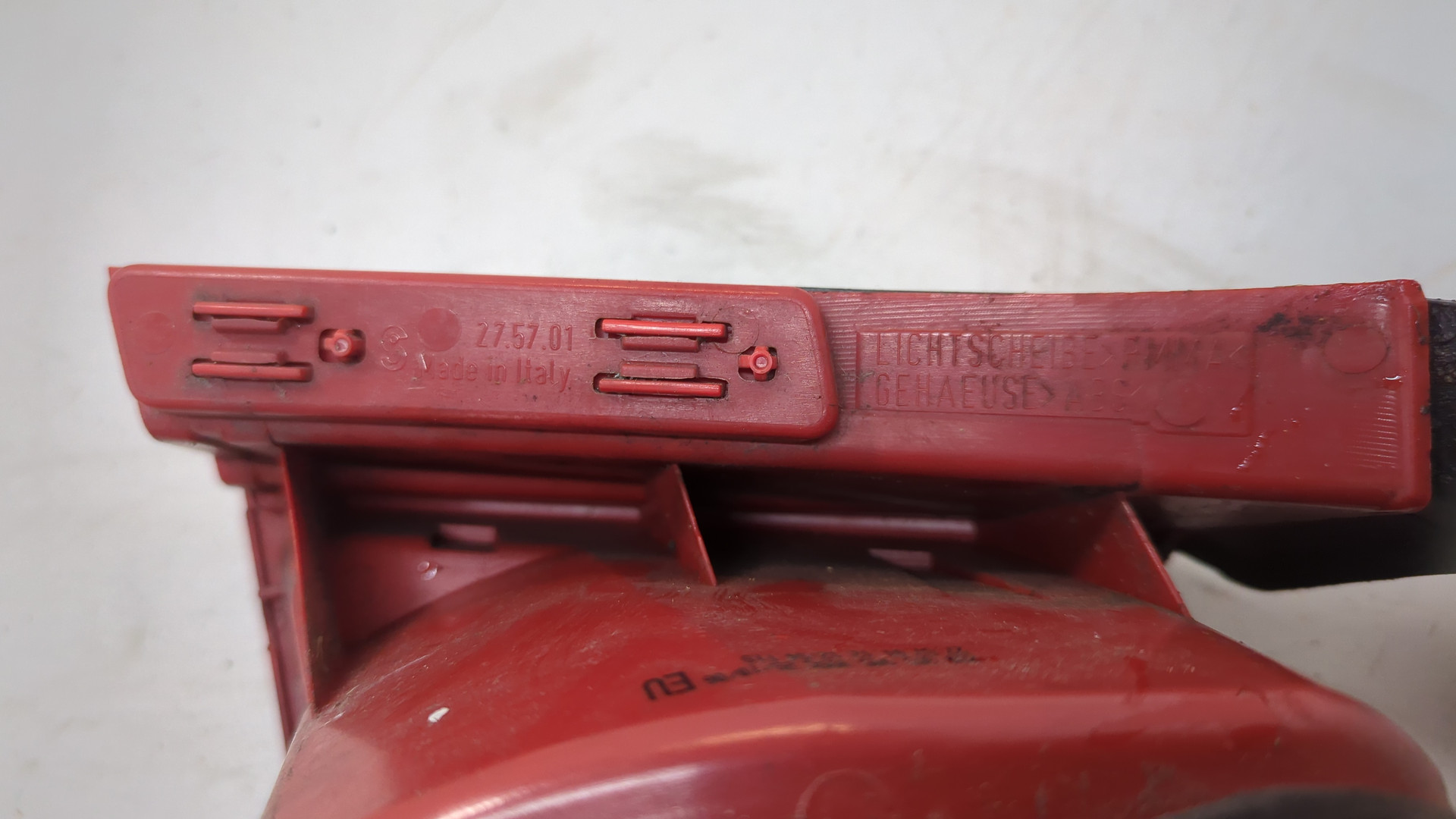 Фонарь задний левый