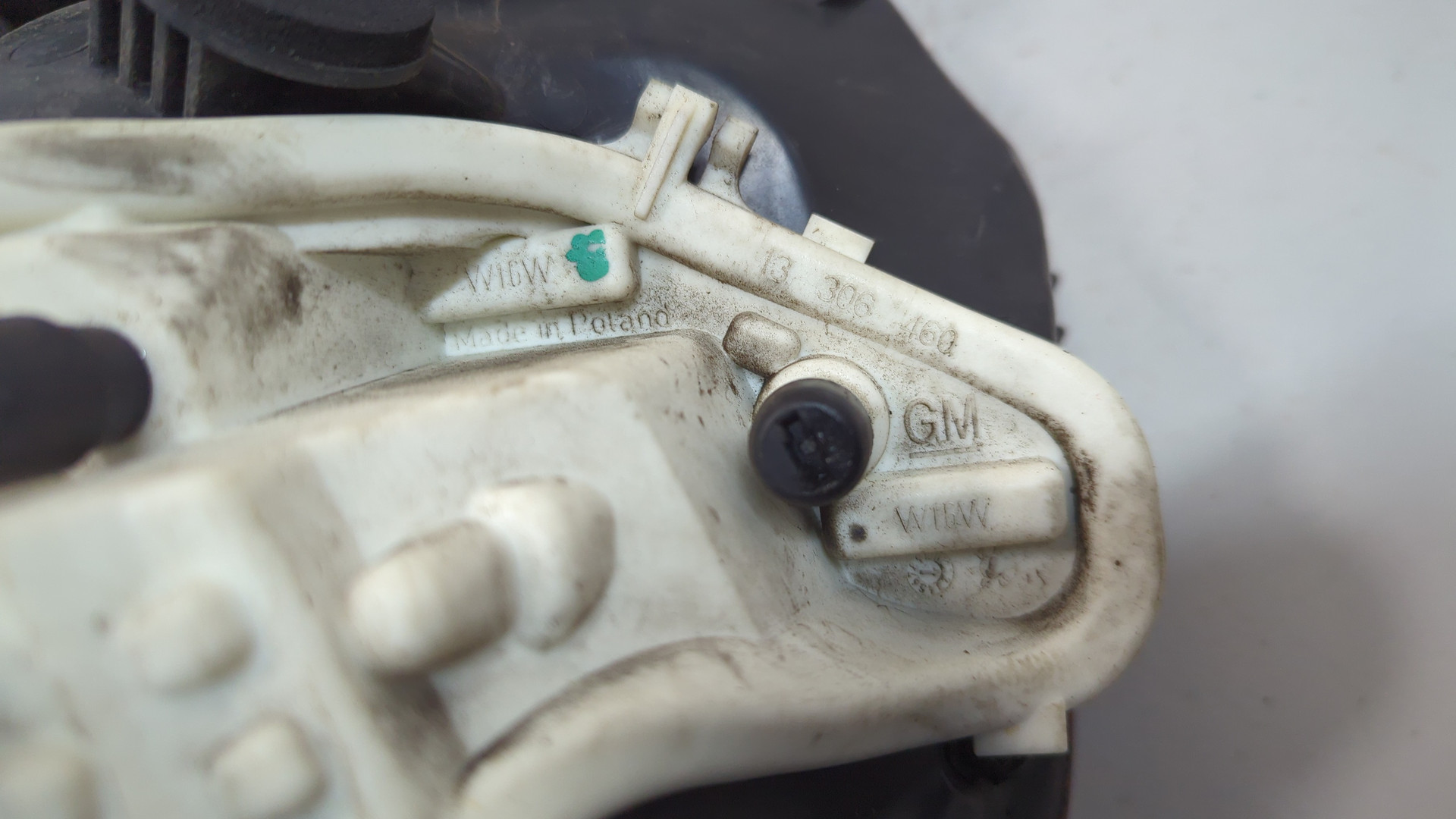 Фонарь задний правый