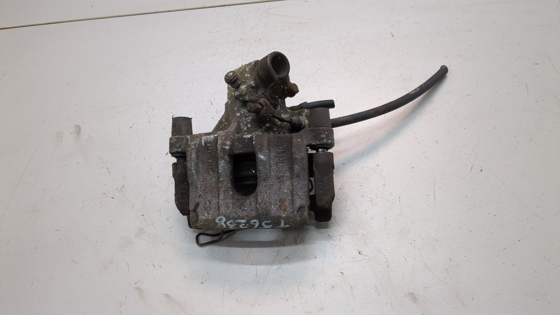 Суппорт задний правый