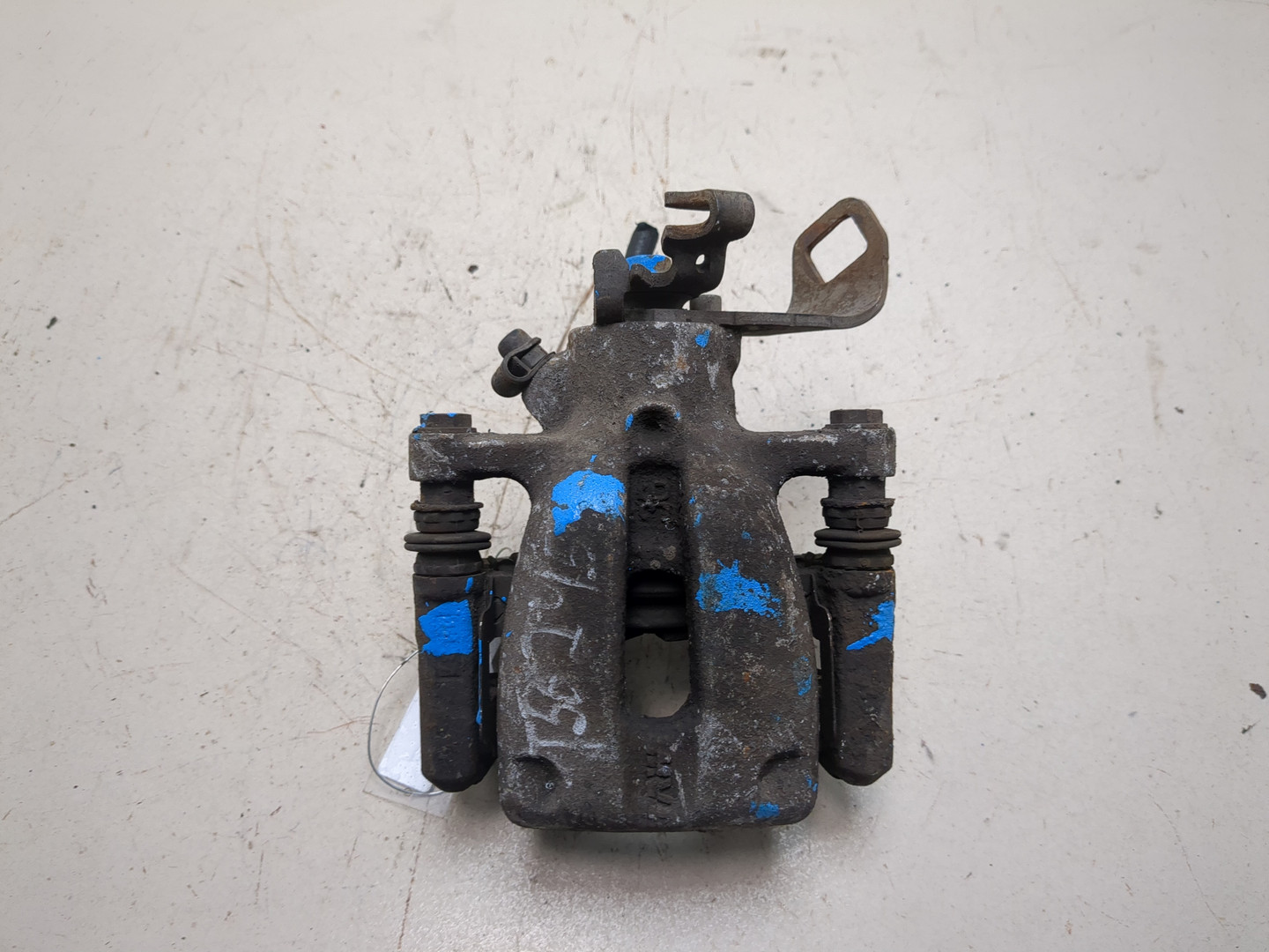 Суппорт задний левый