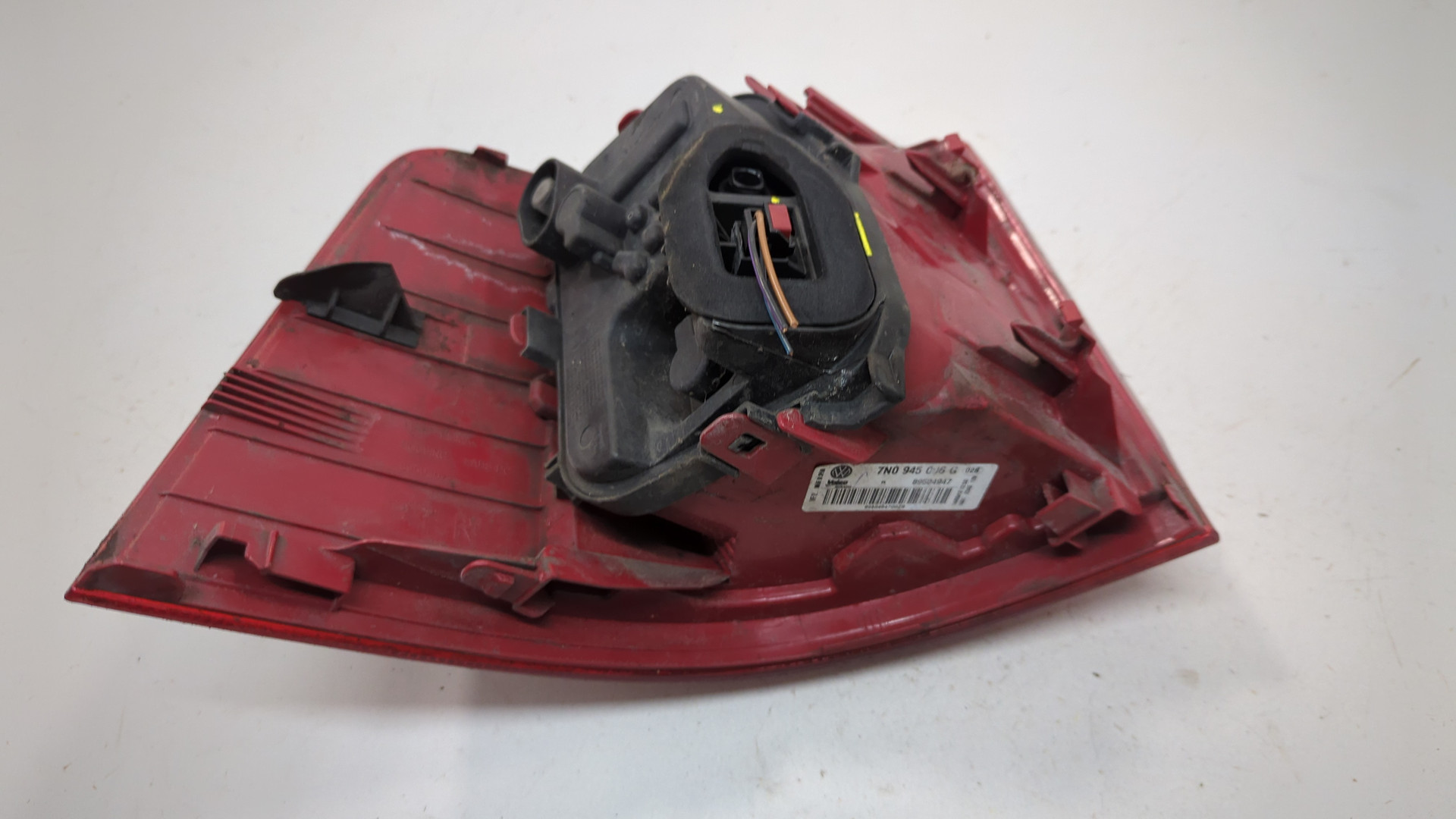 Фонарь задний правый