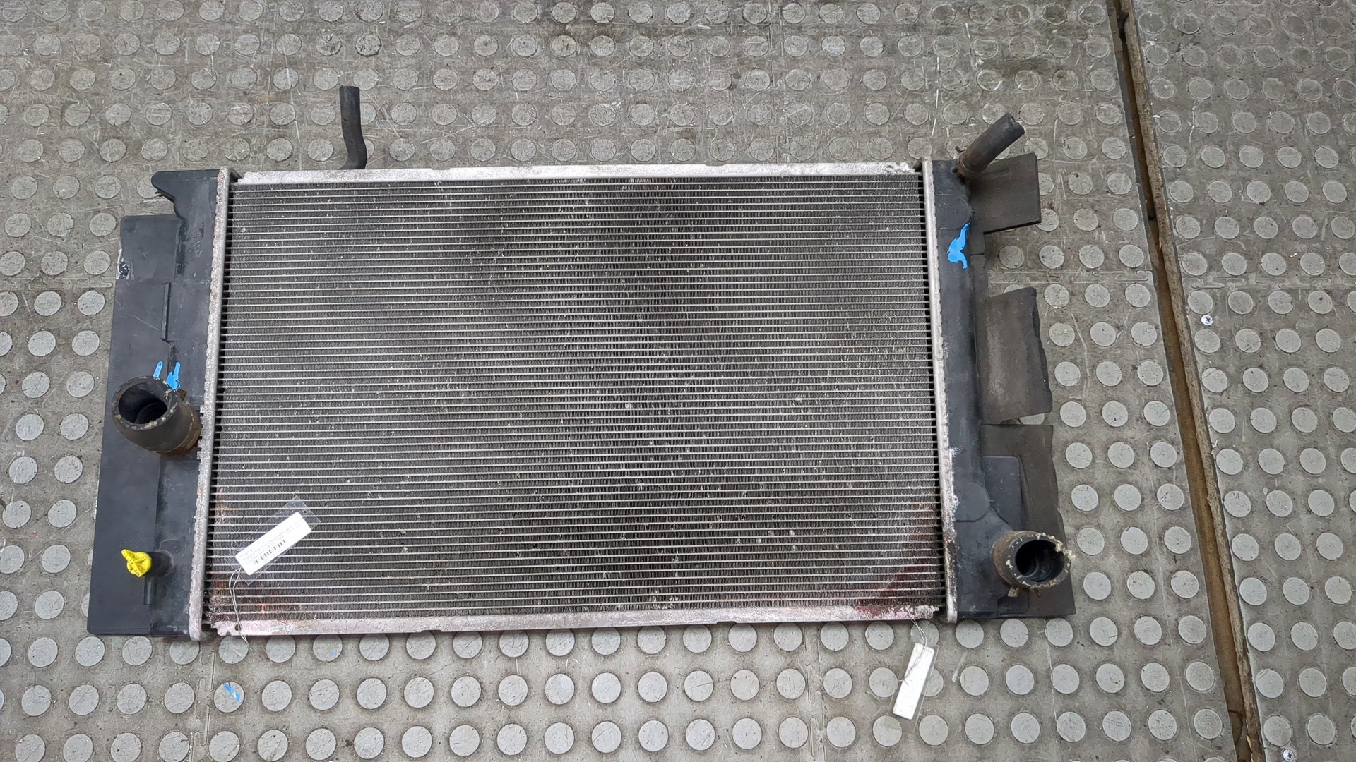 Радиатор охлаждения двигателя основной