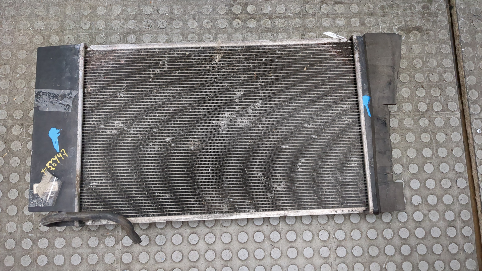 Радиатор охлаждения двигателя основной