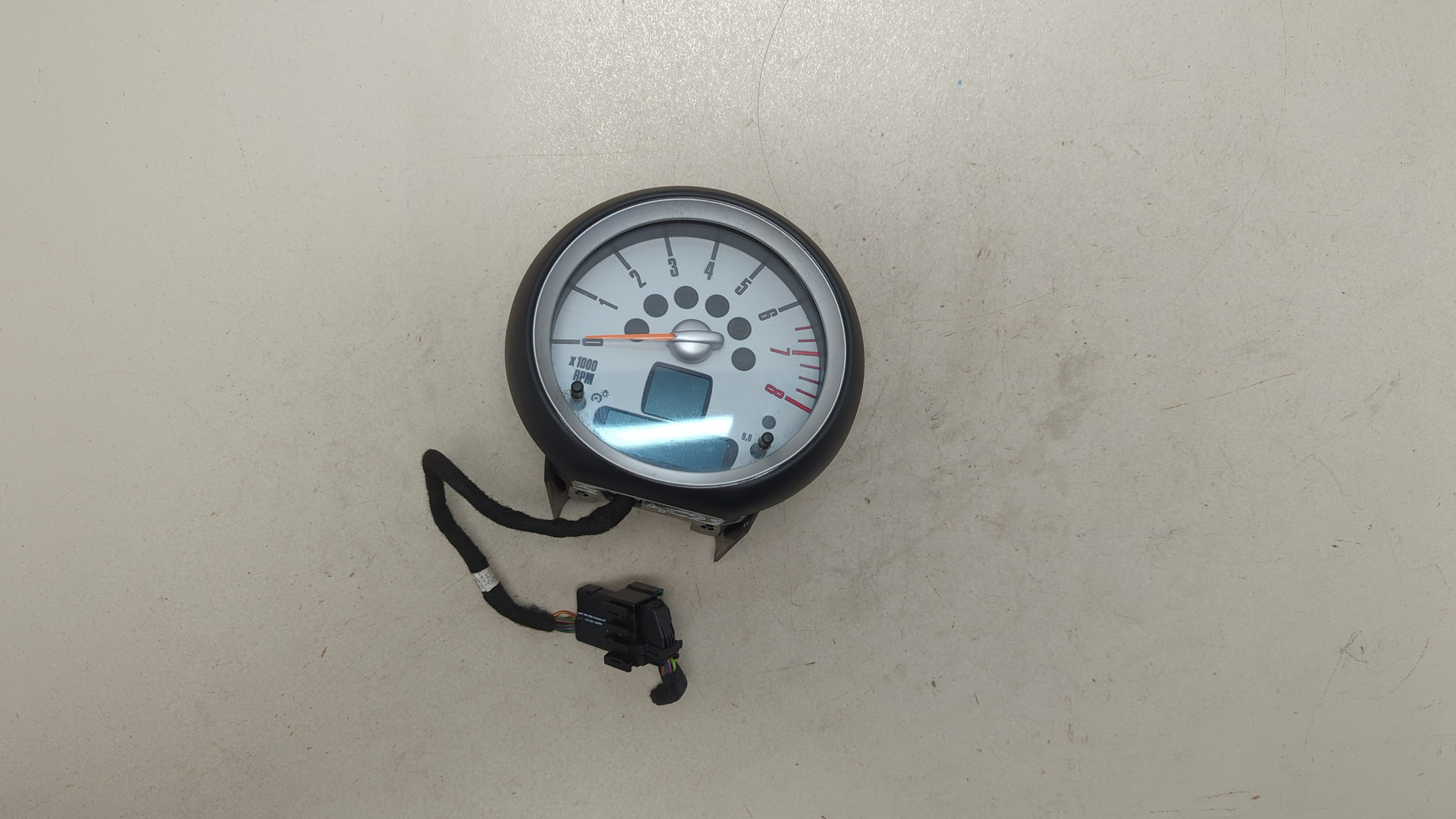 Панель приборов