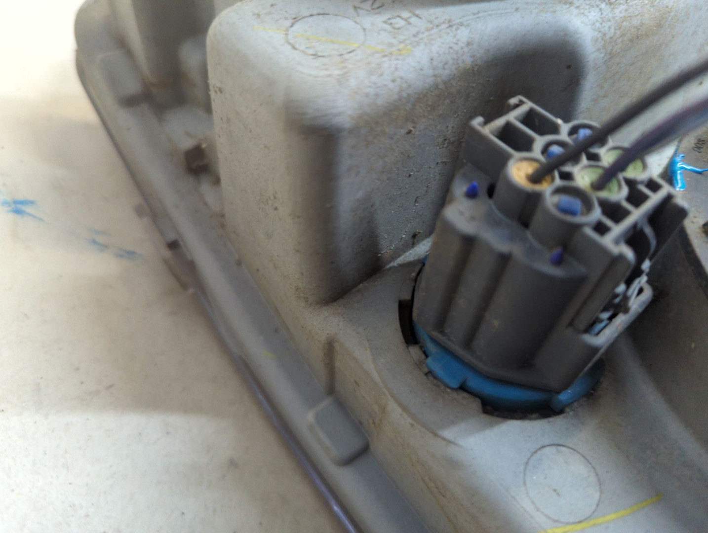 Фара правая