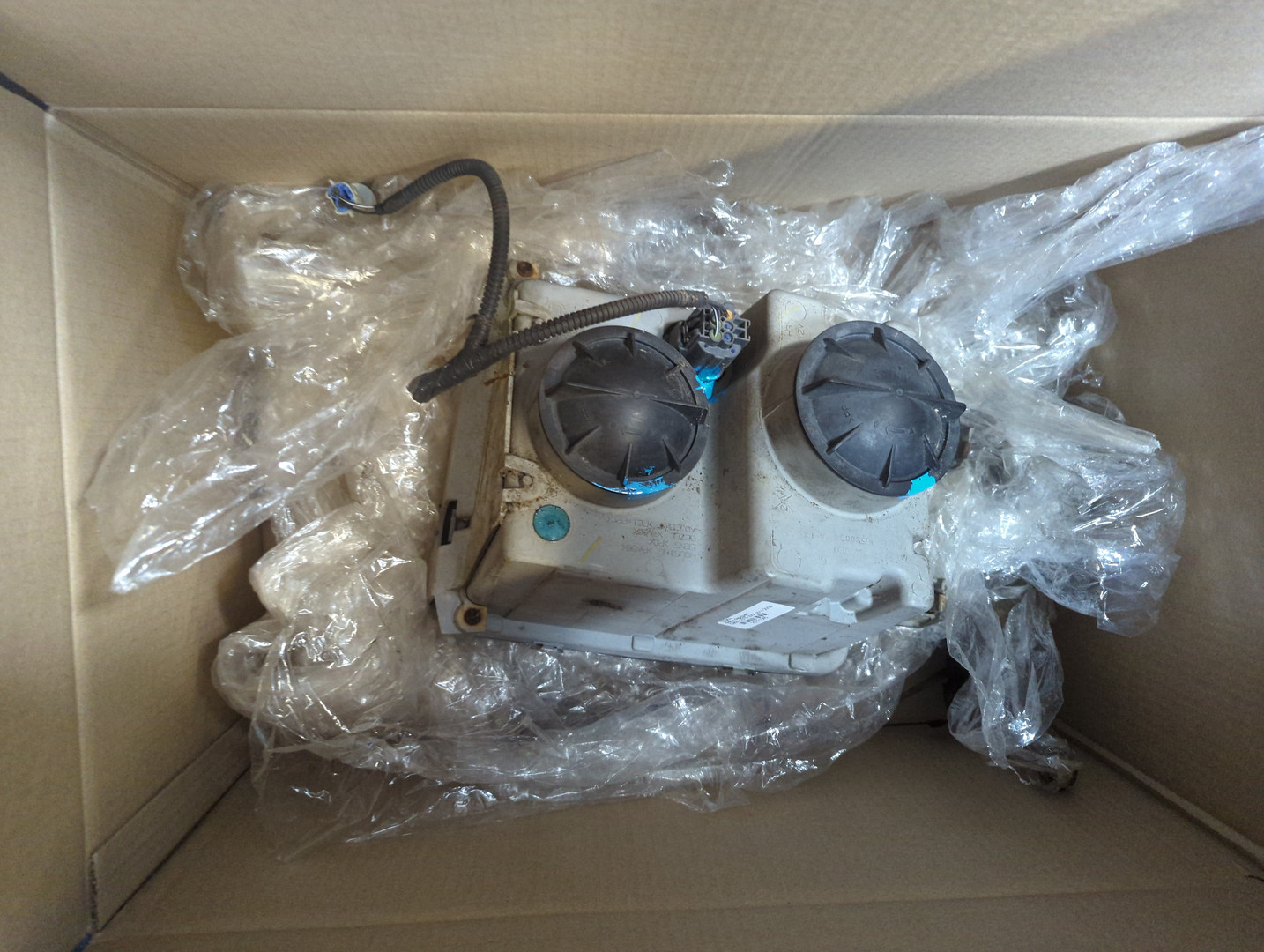 Фара правая