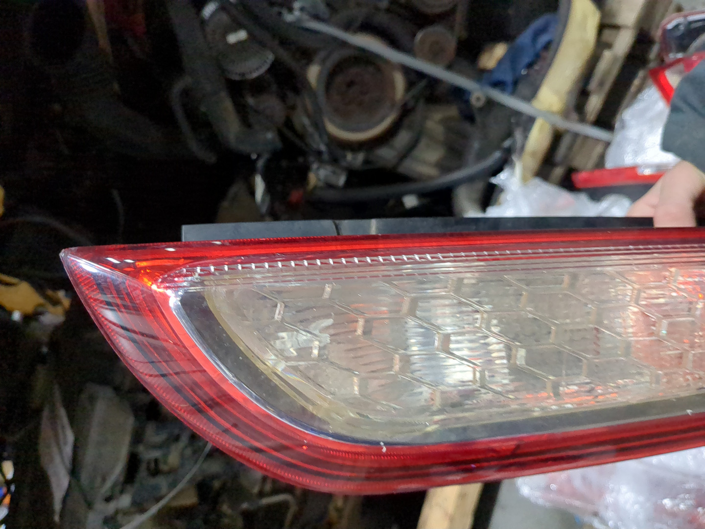 Фонарь задний правый