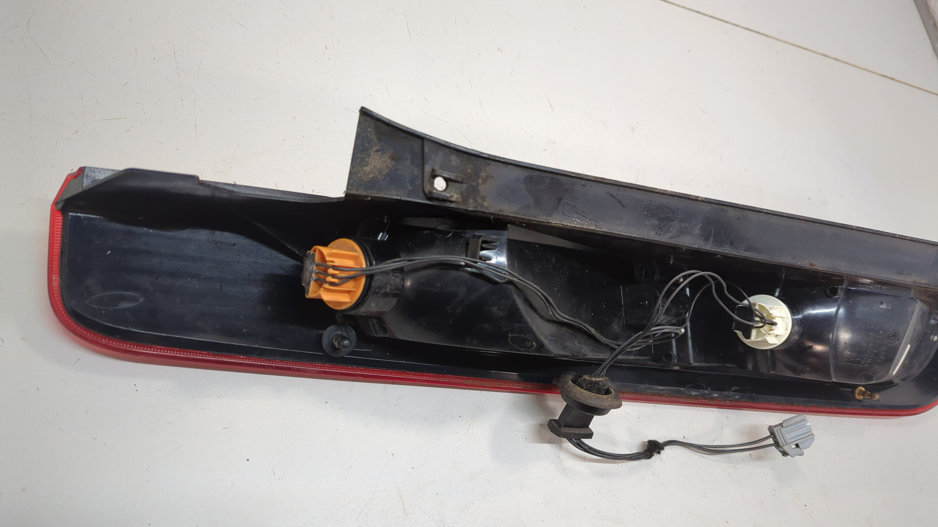 Фонарь задний правый