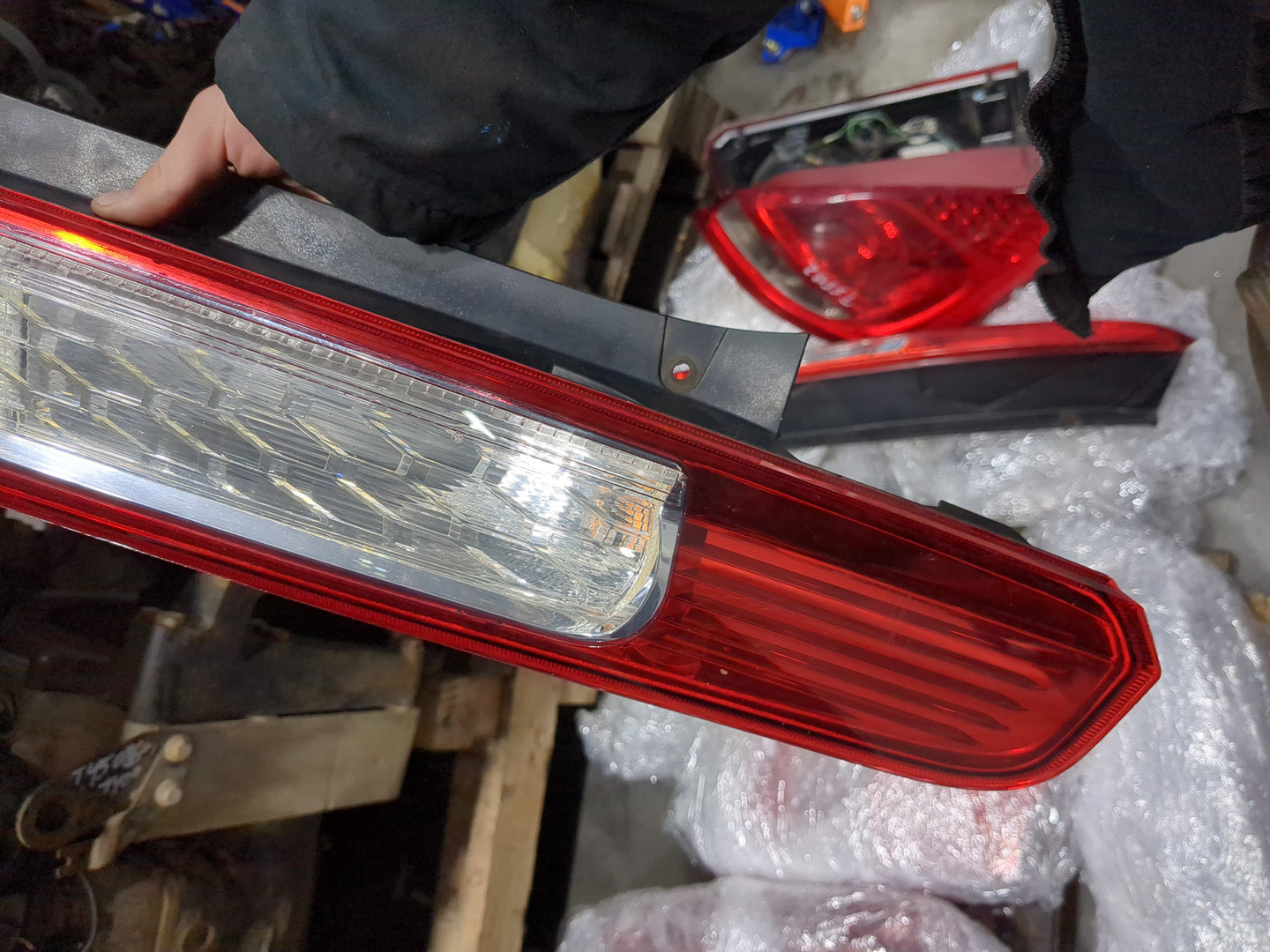 Фонарь задний правый