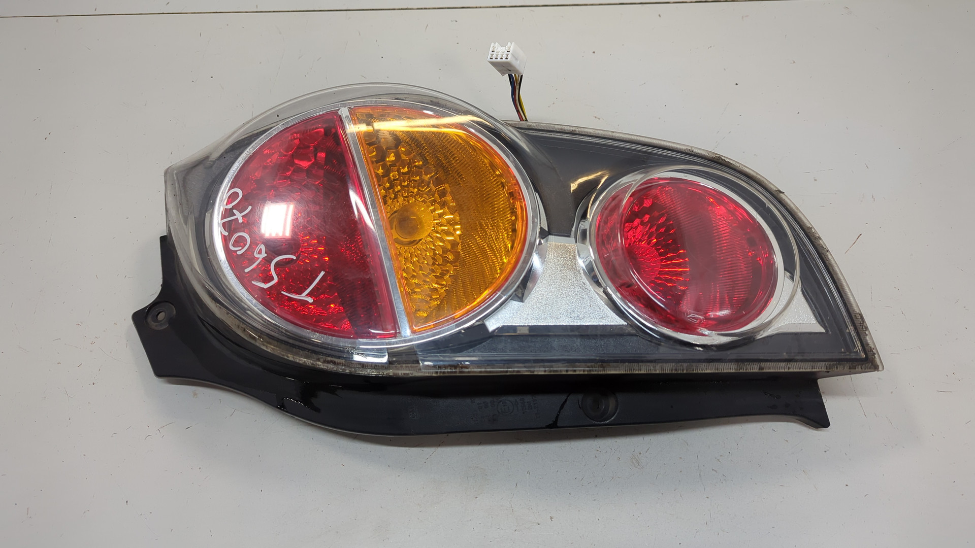 Фонарь задний правый