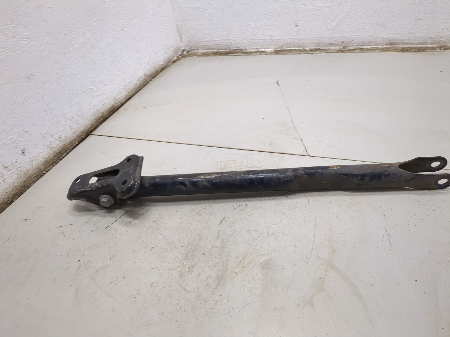 Рычаг задний