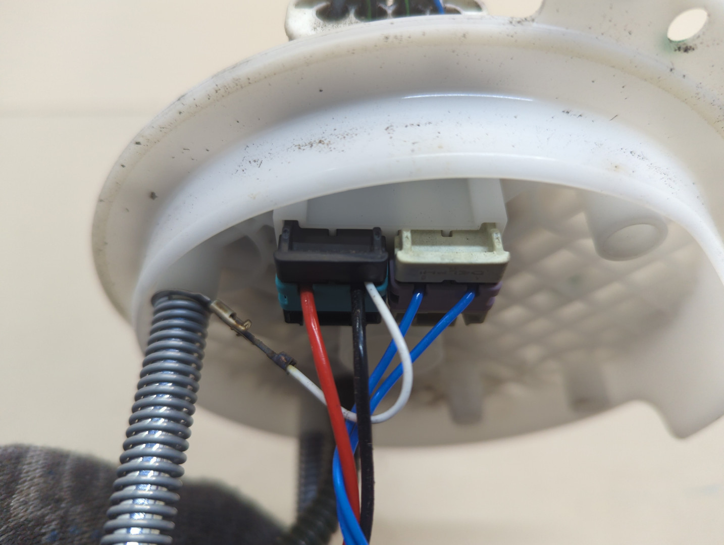 Насос топливный электрический