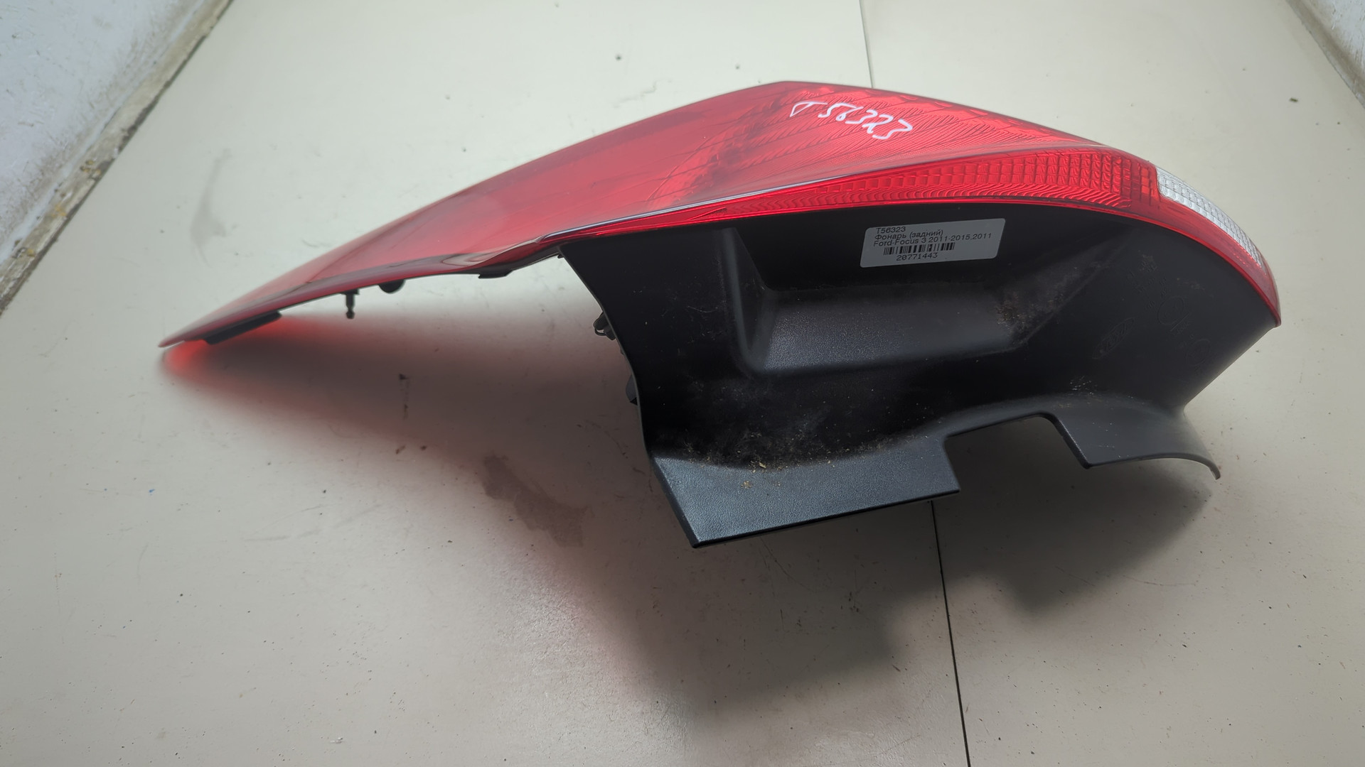 Фонарь задний правый