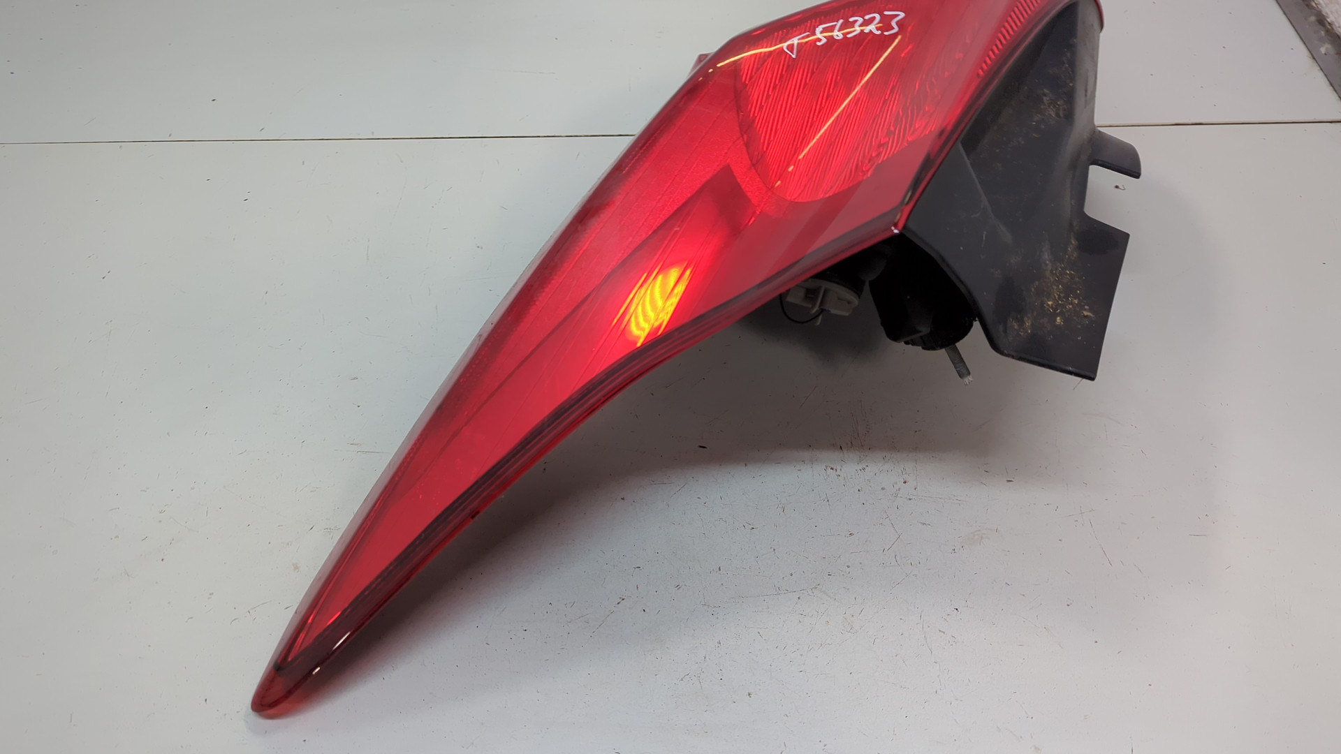 Фонарь задний правый