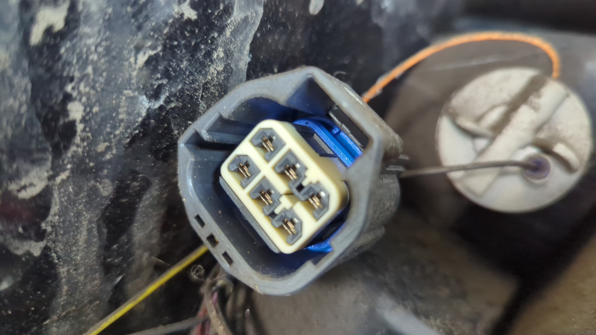 Фонарь задний правый