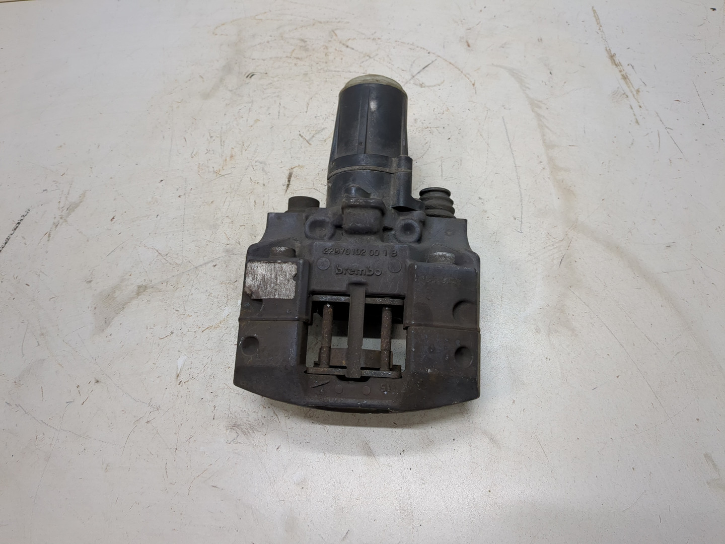 Суппорт задний