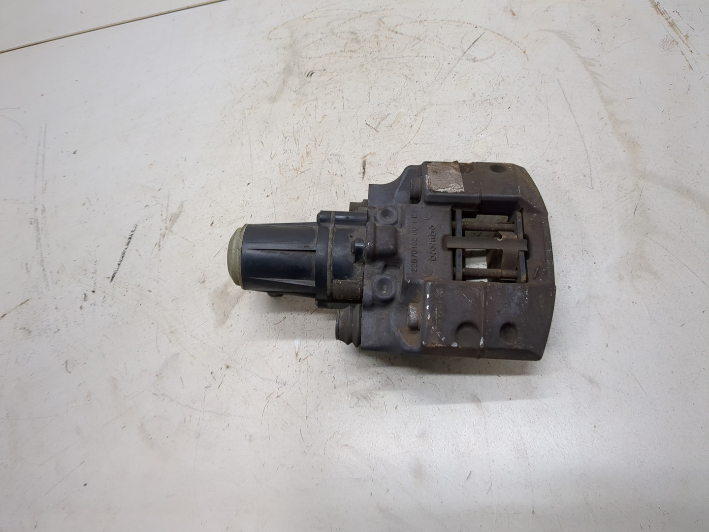 Суппорт задний