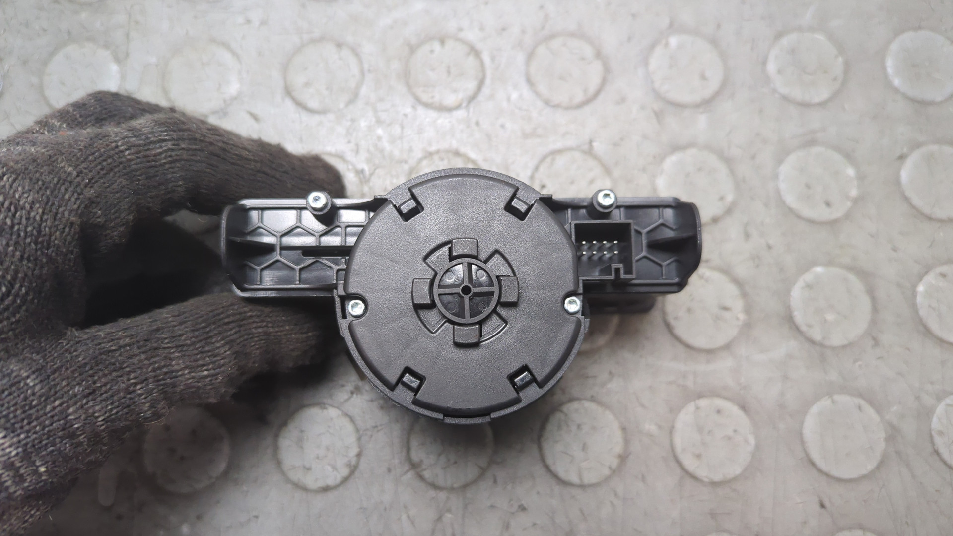 Переключатель света фар