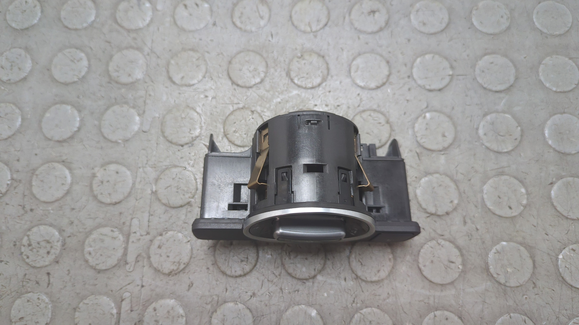 Переключатель света фар