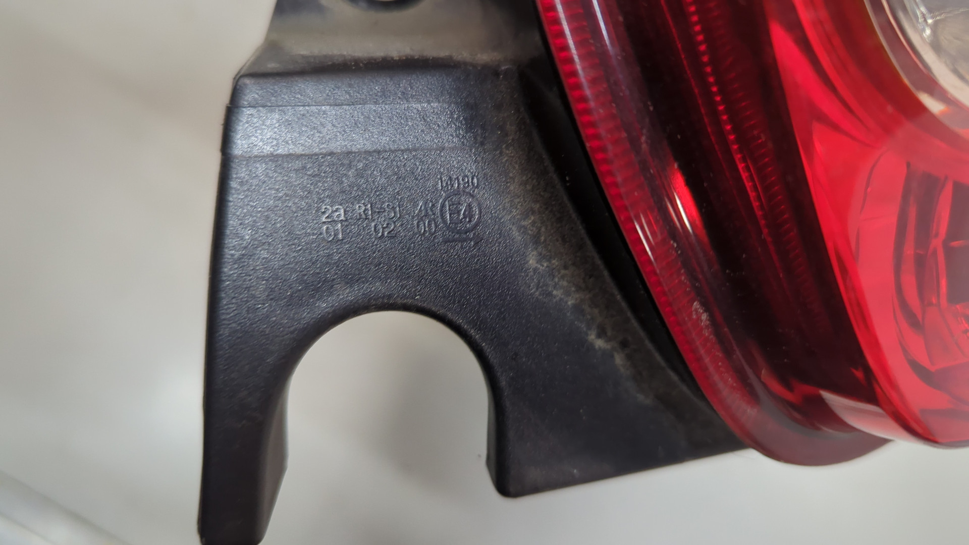 Фонарь задний правый