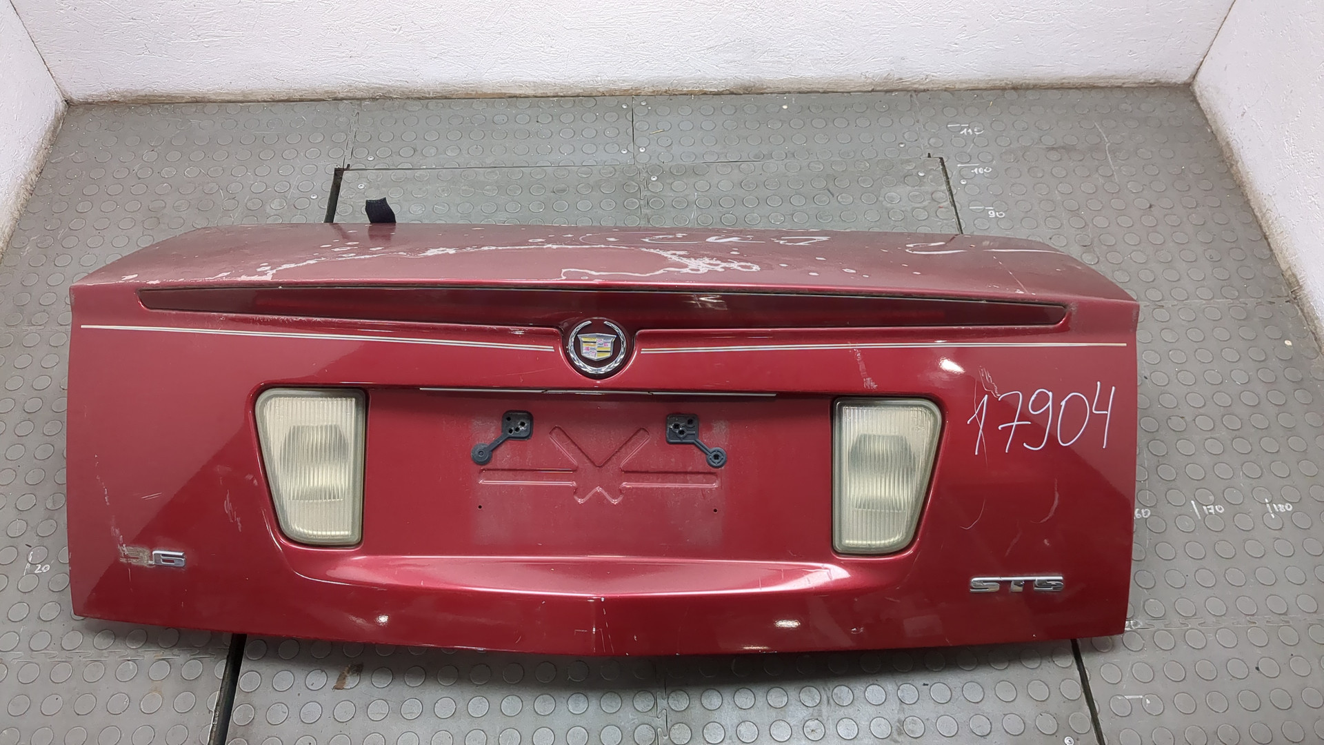 Дверь багажника