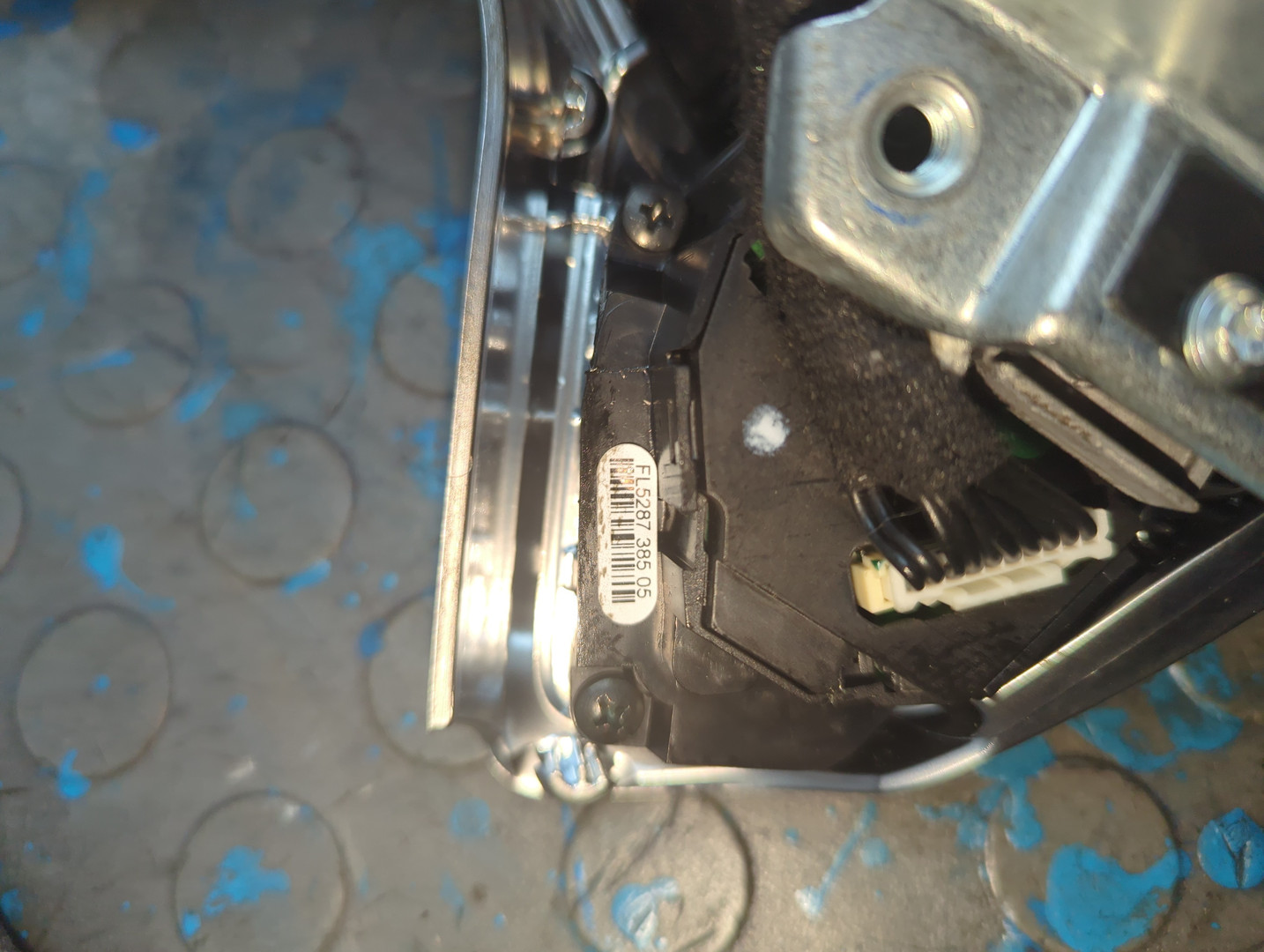 Подушка безопасности в рулевое колесо