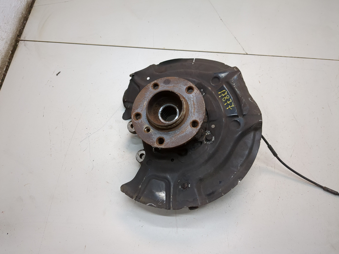 Кулак поворотный задний правый