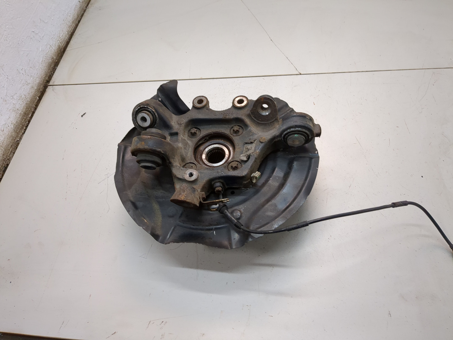 Кулак поворотный задний правый