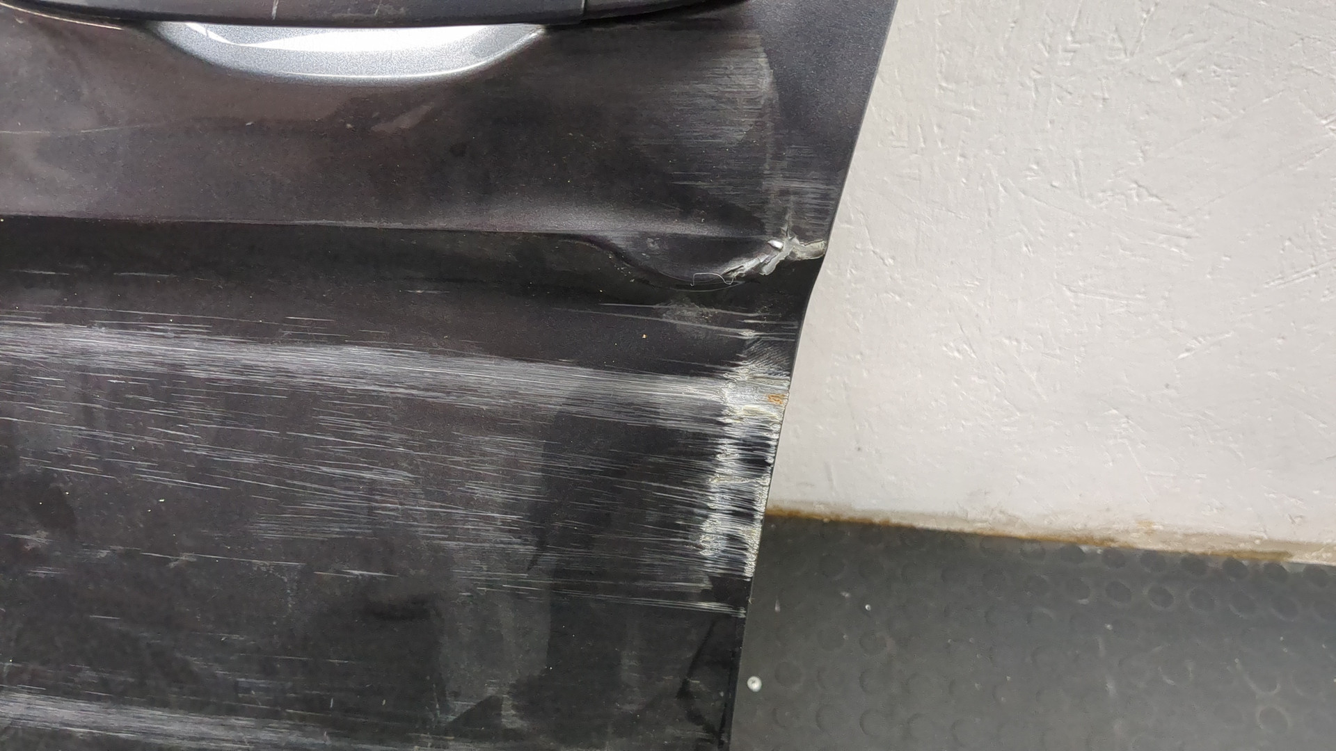 Дверь передняя левая