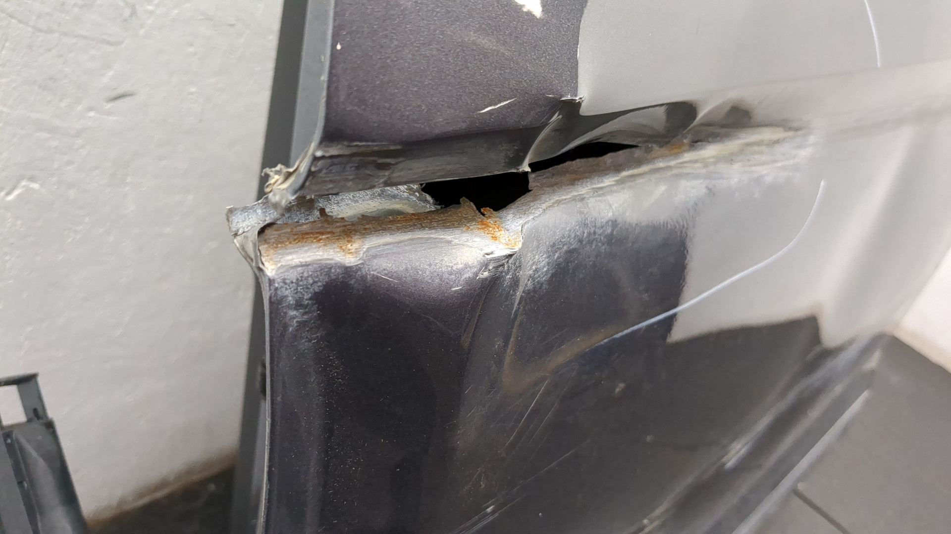 Дверь передняя левая