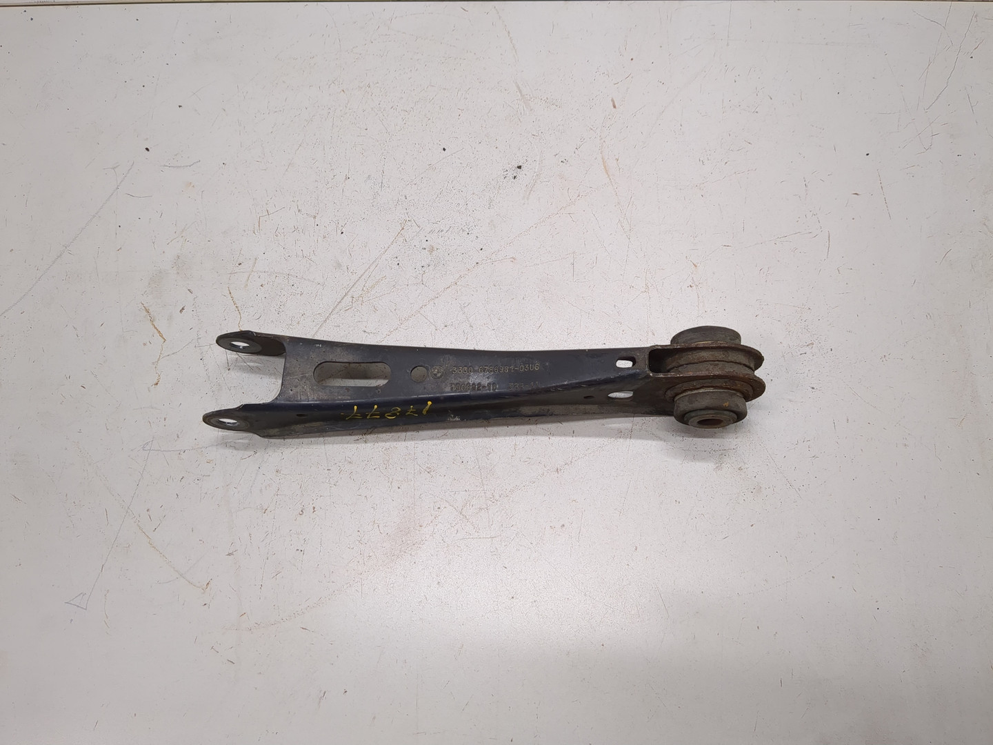 Рычаг задний левый