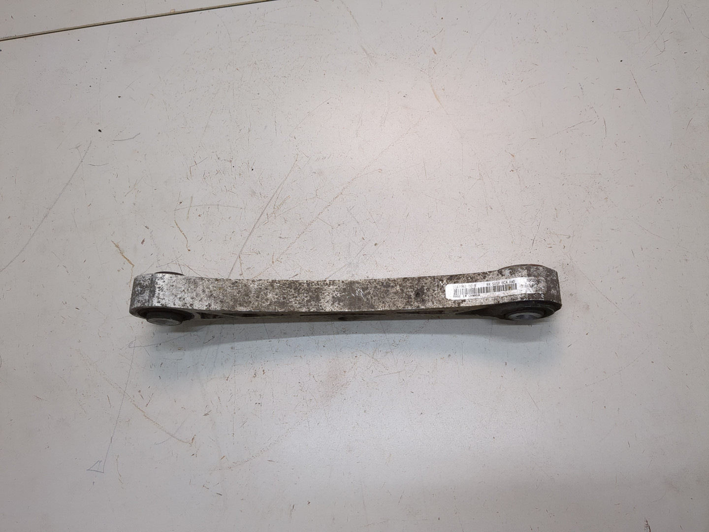 Рычаг задний