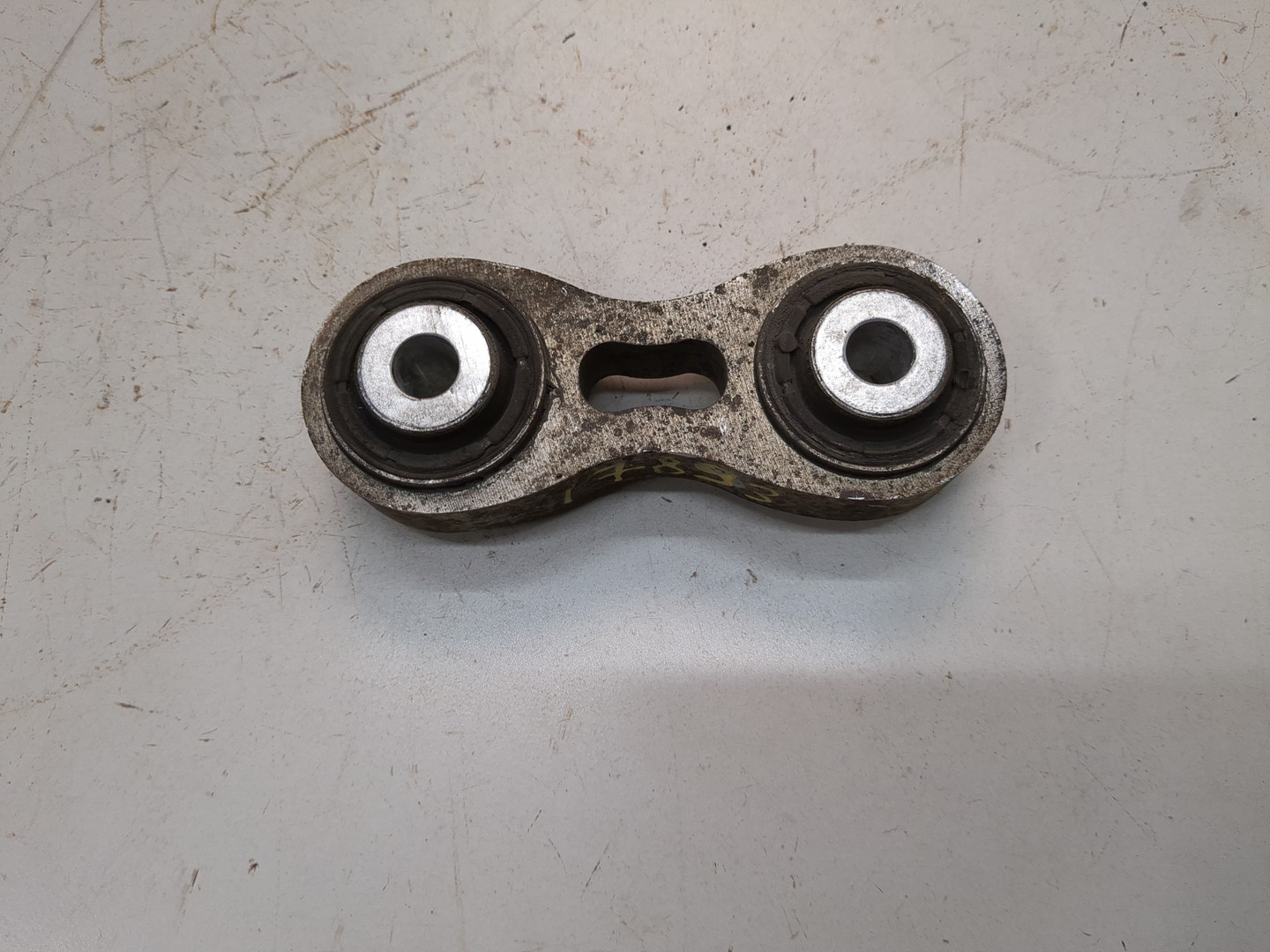 Рычаг задний