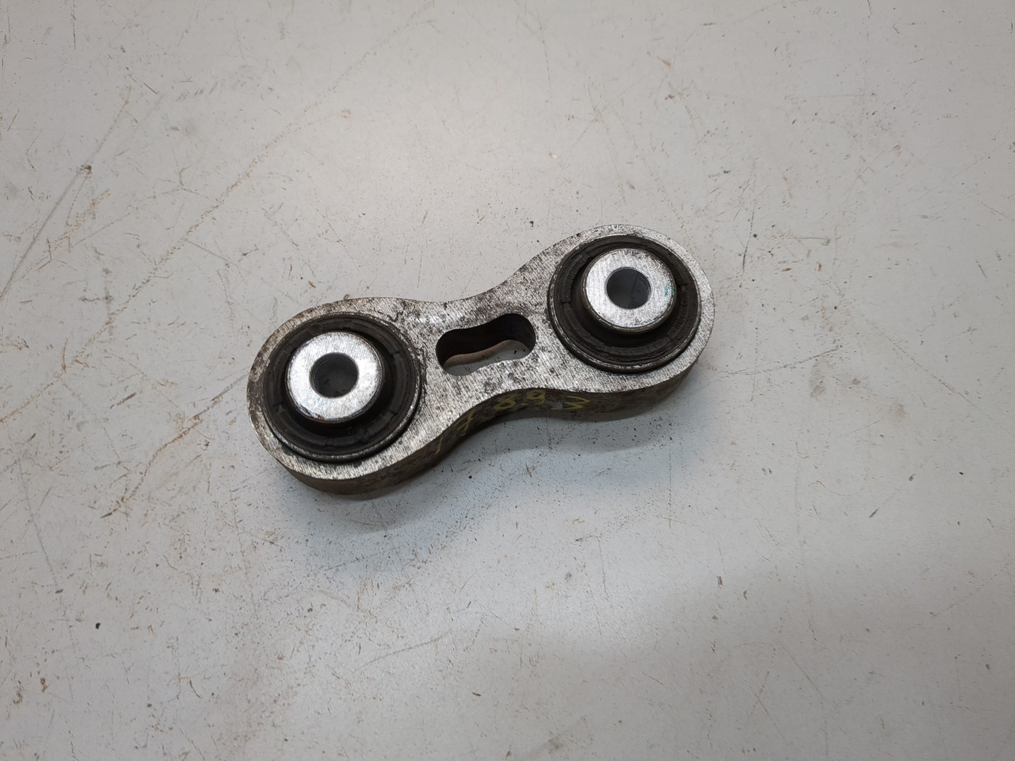 Рычаг задний